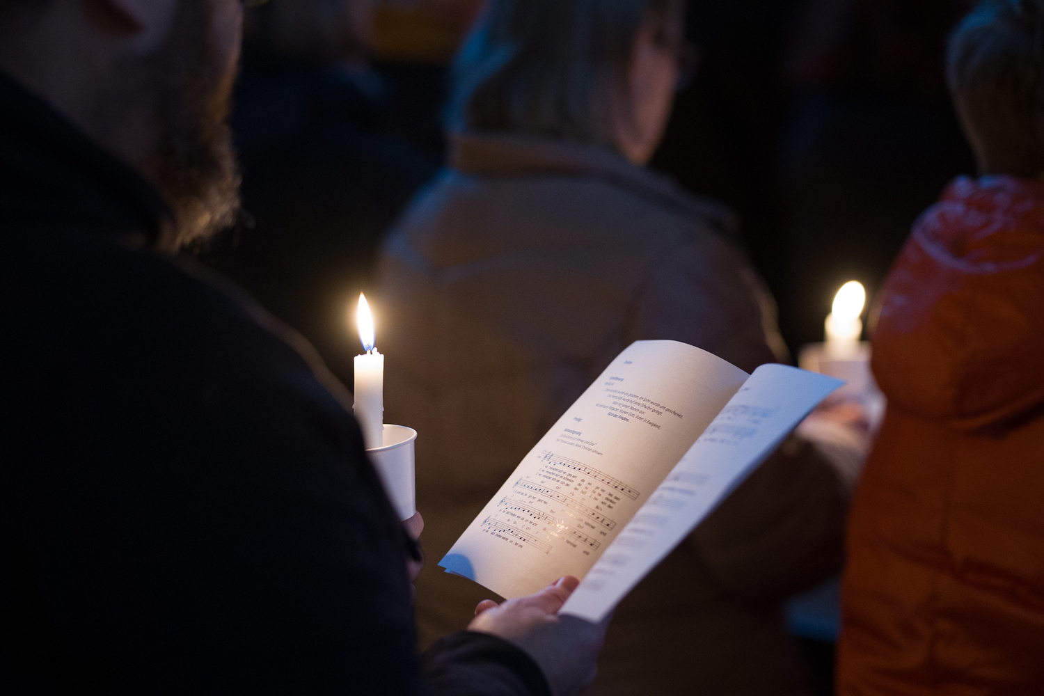 Rorate Messe bei Kerzenlicht