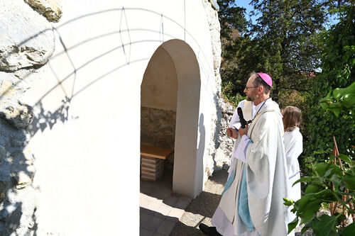 Mariengrotte in Staatz feierlich gesegnet